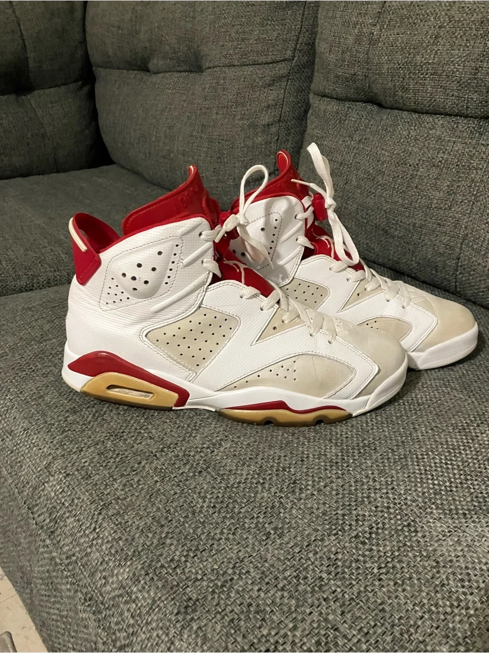 Jordan Alternative Carmine Hare 6 Men's Athletic Shoes White Red